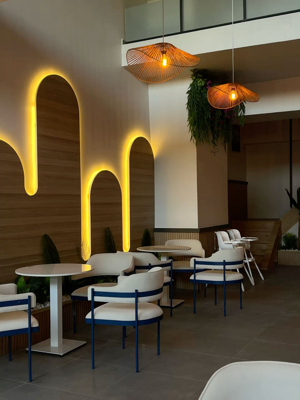 Luxury Fine Dining Hall with Polished Concrete & Wood Slat Partitions #19